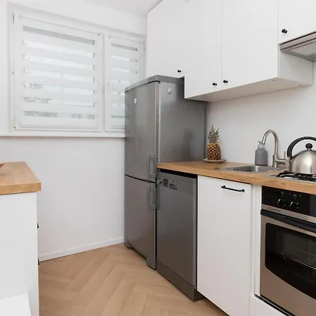 アパート Cosy For 5 Guests Wrzeszcz By Renters グダニスク