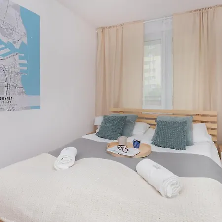 Cosy For 5 Guests Wrzeszcz By Renters