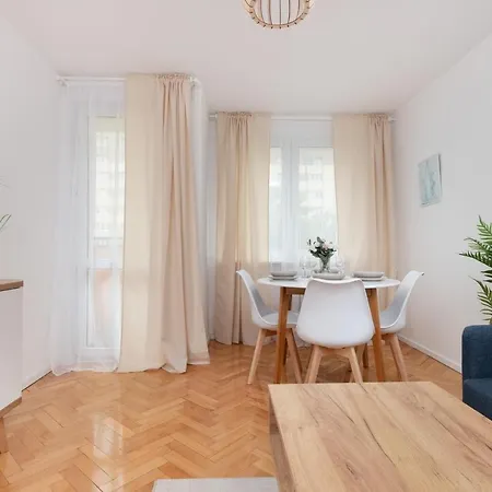 Apartament Cosy For 5 Guests Wrzeszcz By Renters