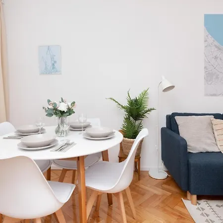 Cosy For 5 Guests Wrzeszcz By Renters Apartmán